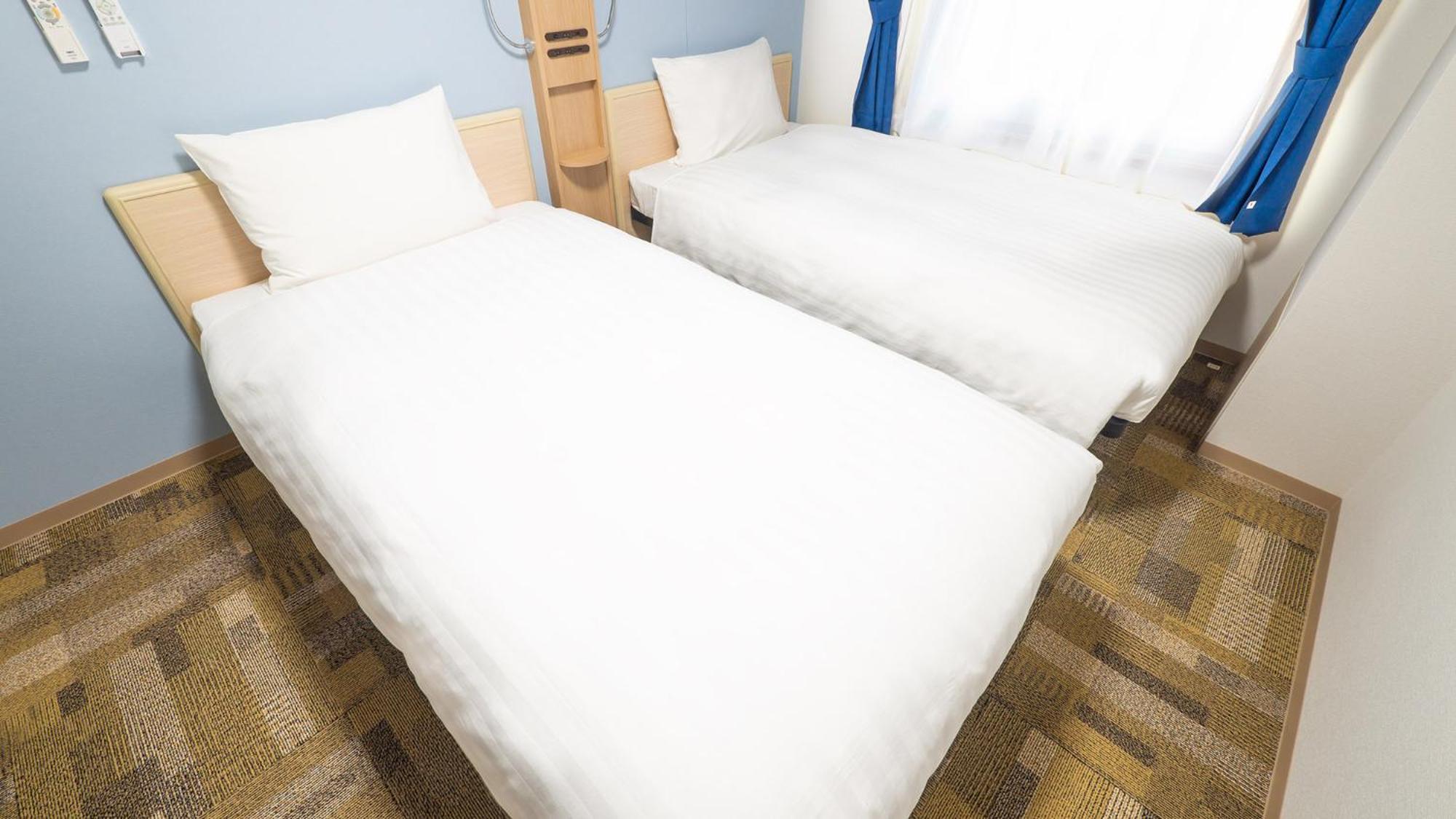 Toyoko Inn Higashi-Osaka חדר תמונה